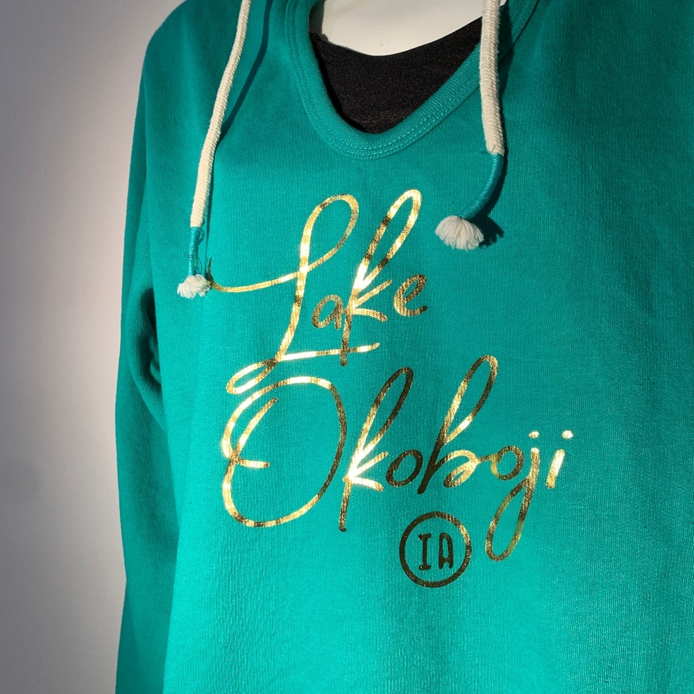 EUC Lake Okoboji lightweight pullover hoodie sz L